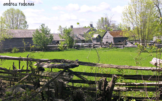 Les granges / The farms