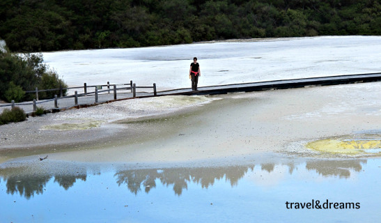 Núria en el Boardwalk Crossing o Pasarel·la sobre l'Artist's Palette